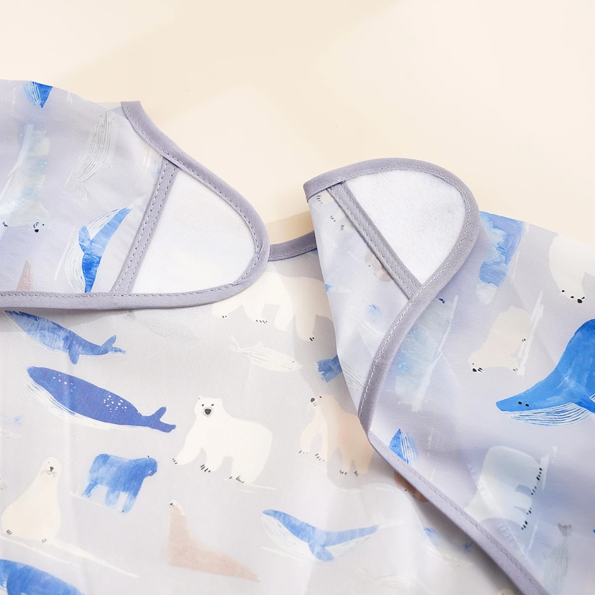 Babero impermeable para bebés con manga larga y delantal - imagen 2