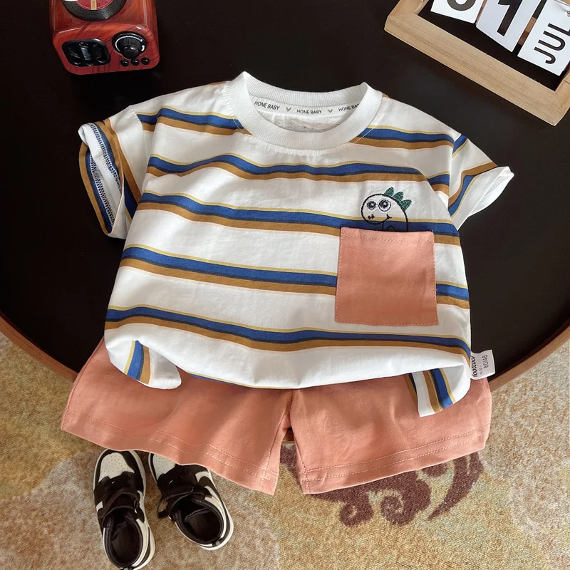 Conjunto de verano para bebé: camiseta a rayas y pantalón corto - imagen 5