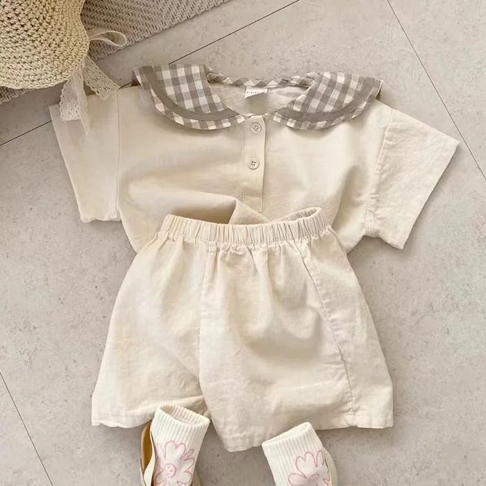 Conjunto de verano bebé marino a cuadros con camiseta y pantalón corto