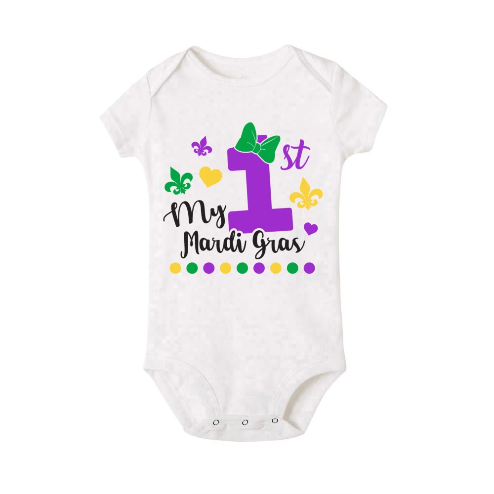 Pelele infantil festivo - detalle de costuras