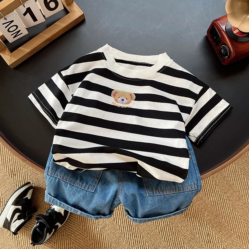 Conjunto de verano para bebé: camiseta de manga corta y shorts - imagen 4