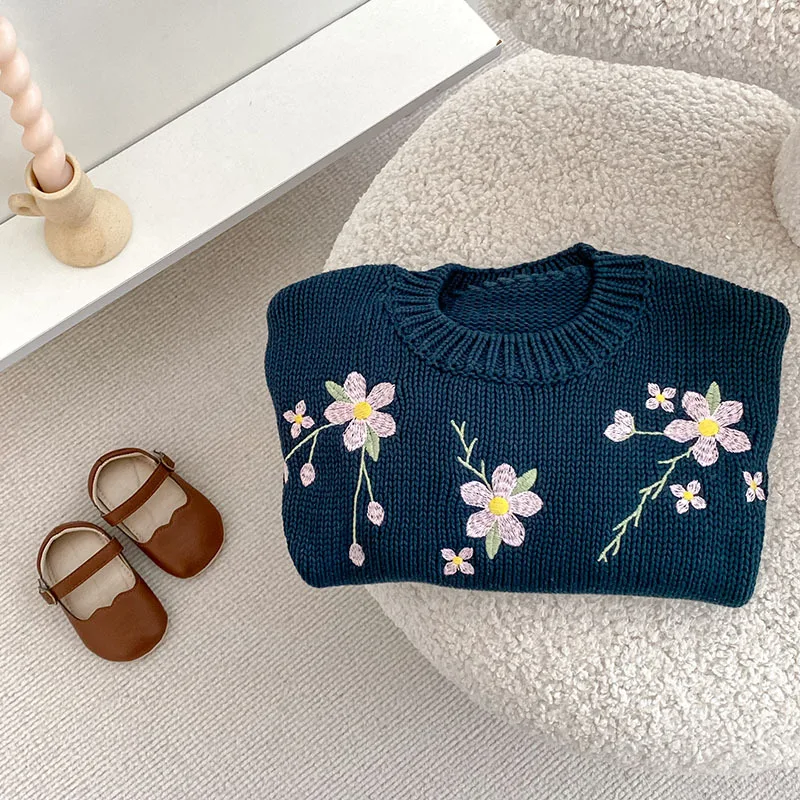 Suéteres bordados cuello redondo para niñas otoño 2025 - imagen 3