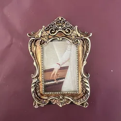Marco de fotos vintage rectangular de resina con flores talladas