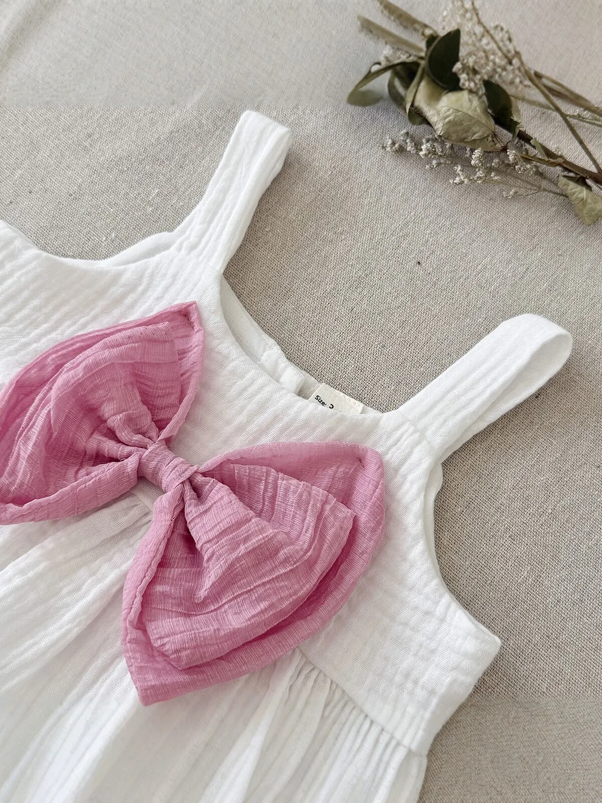 Conjunto bebé niña de verano en algodón sin mangas con lazo grande - imagen 2