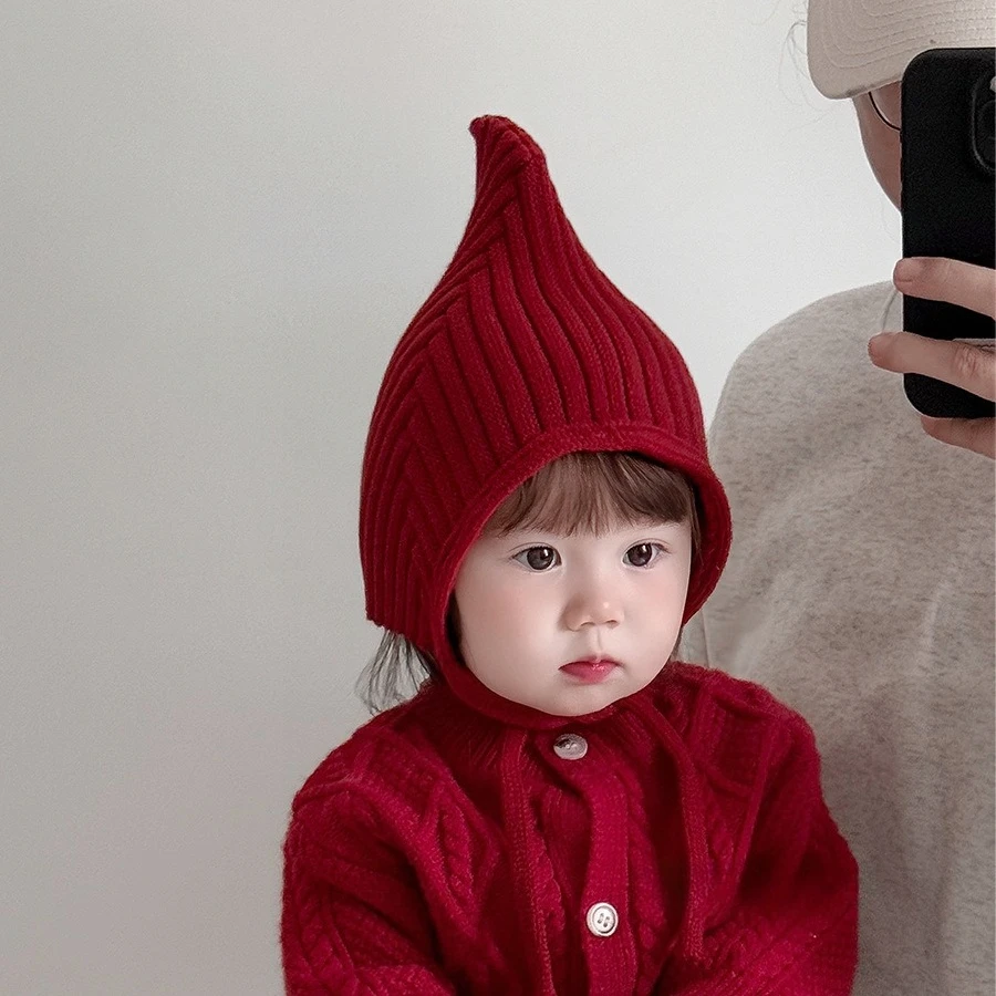 Gorro de bebé navideño rojo con protección de orejas - imagen 4