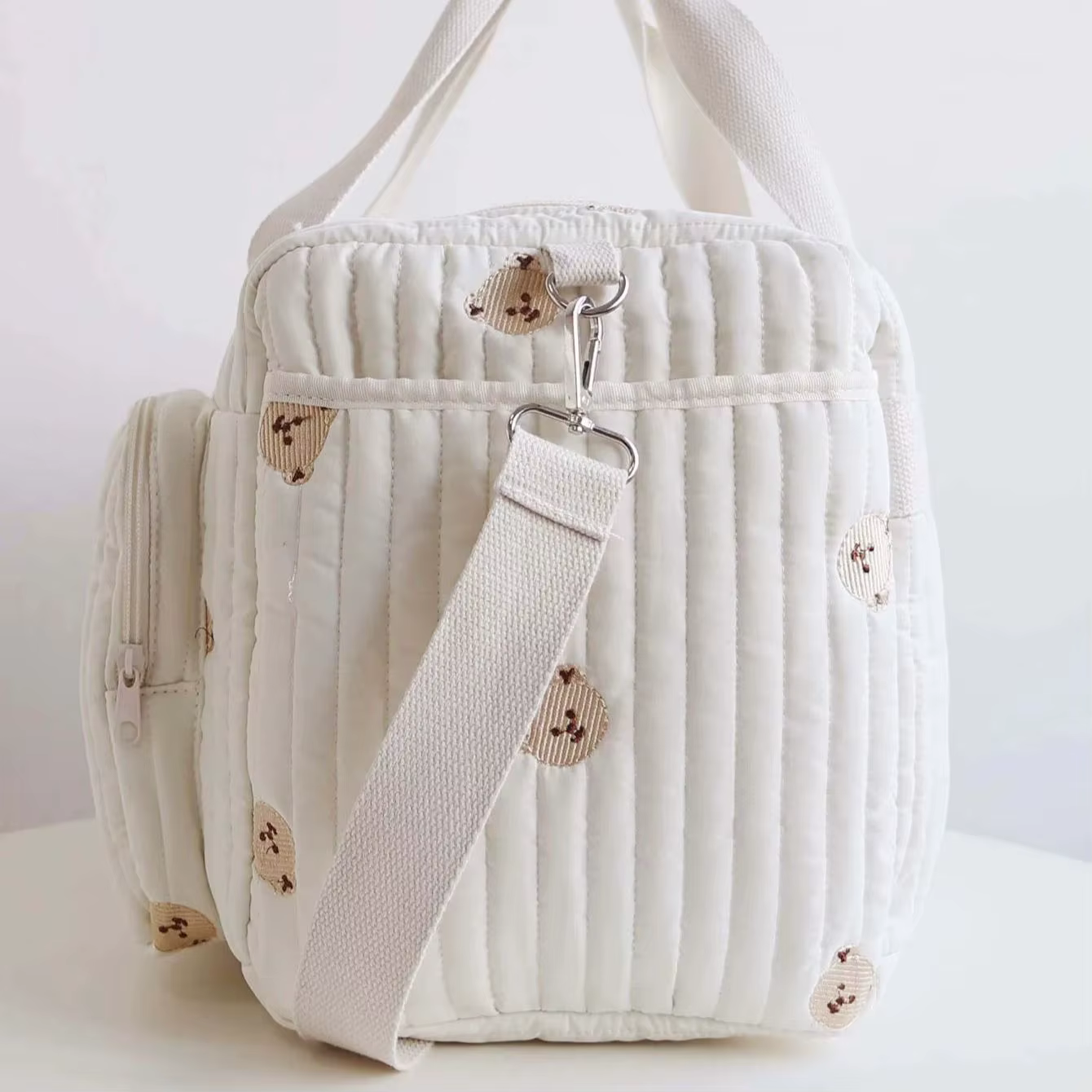 Bolsa de pañales para mamá – Algodón beige bordado oso - imagen 4
