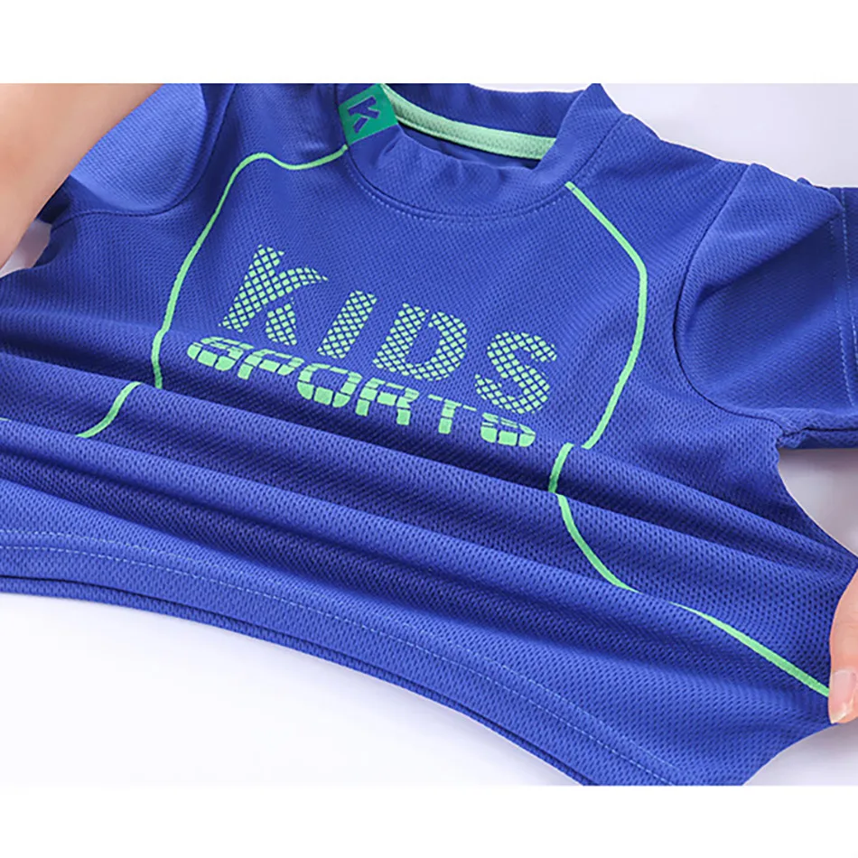 Conjunto deportivo infantil: camiseta y shorts para niño con secado rápido - imagen 4