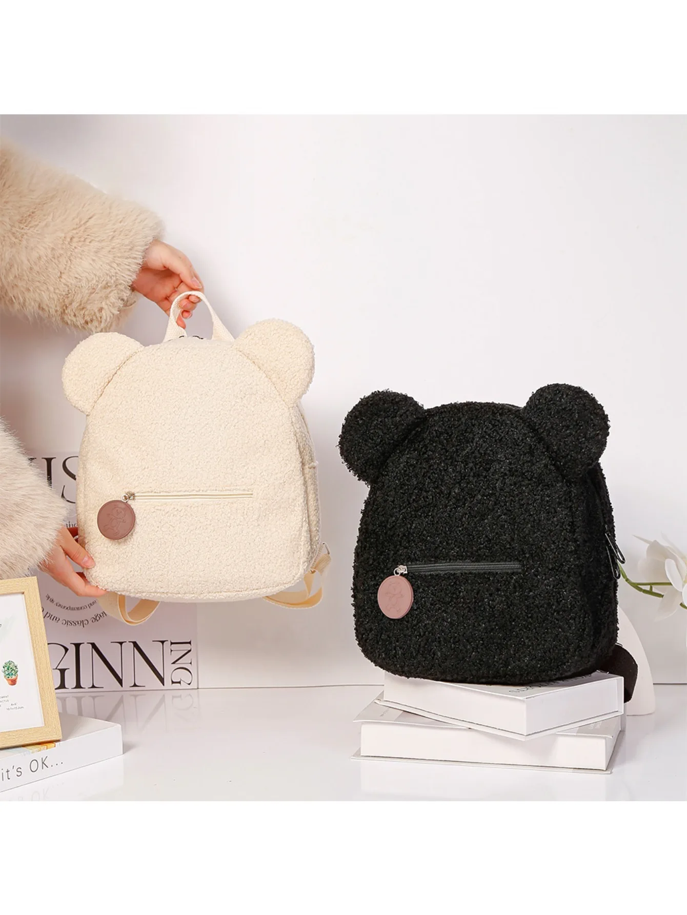 Mochila infantil peluche de oso con orejas para el día - imagen 5