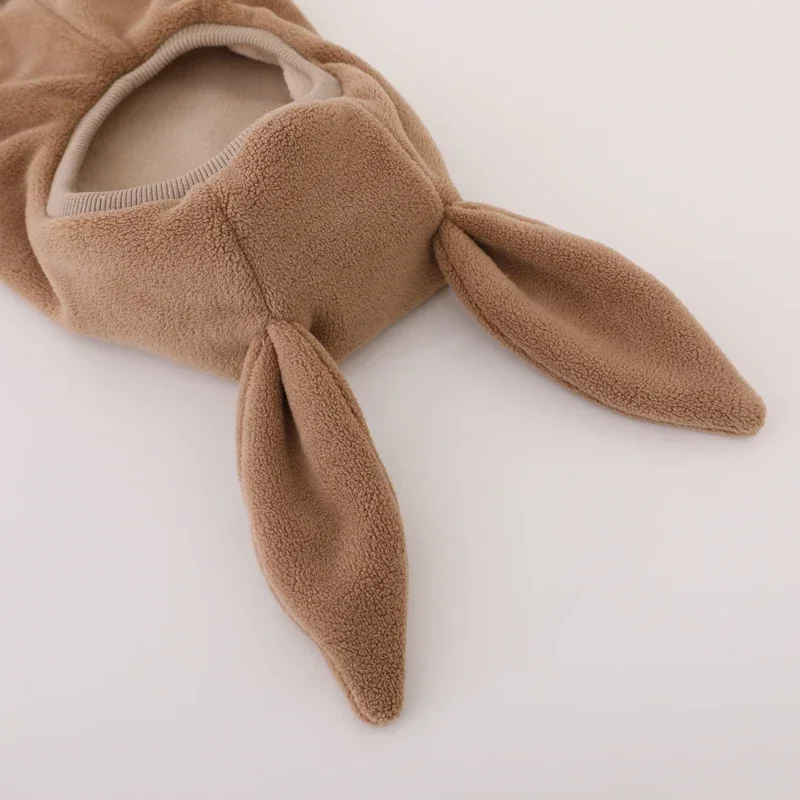 Detalle del gorro de invierno