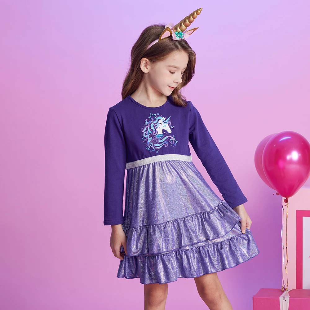 Detalle del estampado infantil multicolor