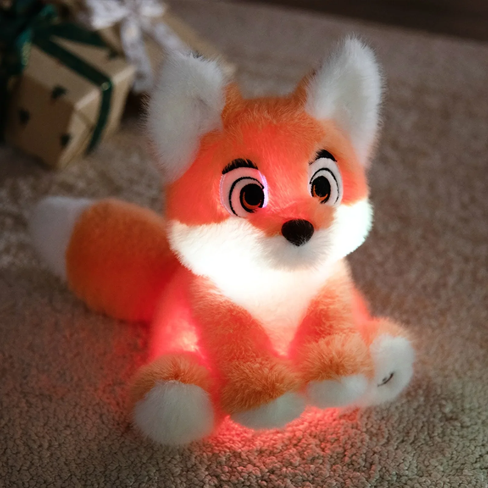 Peluche con diseño de zorro y acabado artesanal