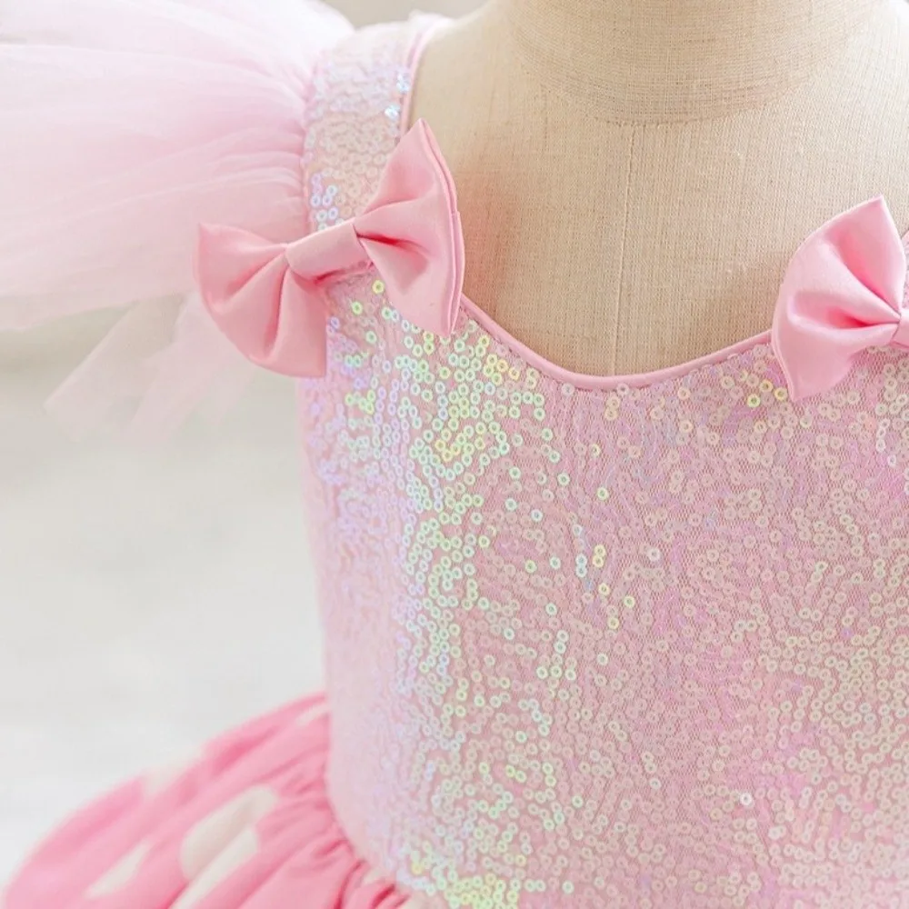 Vestido de princesa para niña con mangas volantes y falda vaporosa