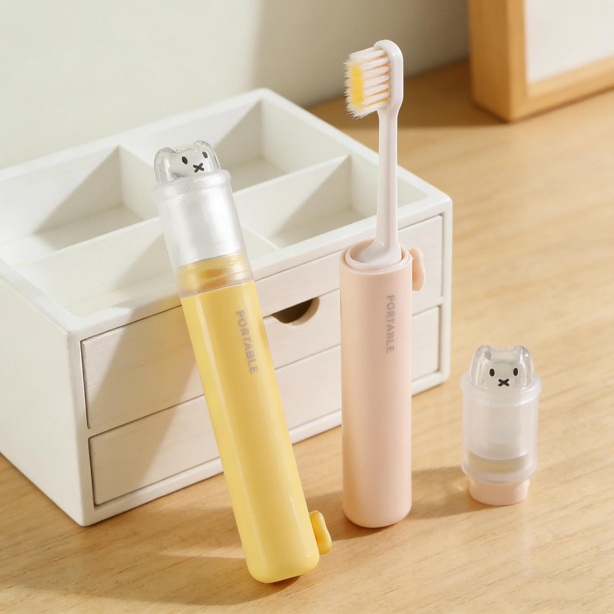Cepillo de dientes plegable portátil con cerdas suaves y funda oso - imagen 3