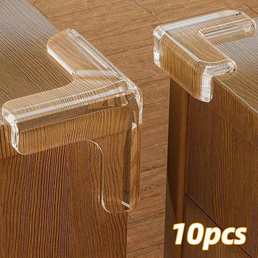 Protectores de esquinas transparentes en mesa