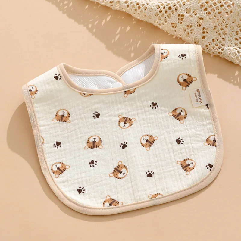 Baberos con estampado infantil para el día a día