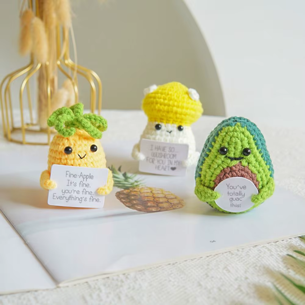 Muñeca de lana con forma de patata y mensajes positivos - imagen 5