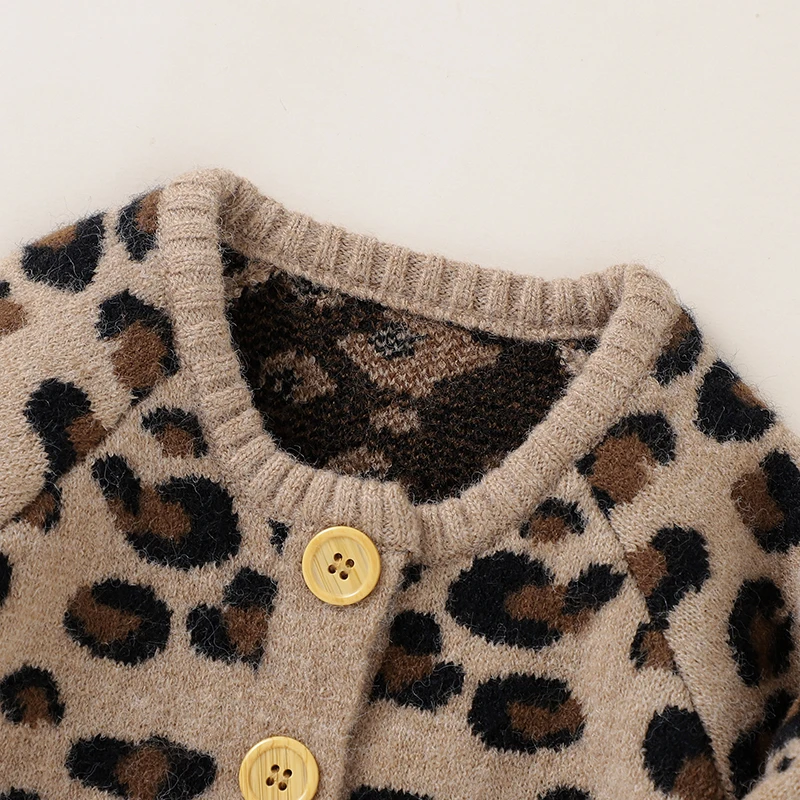 Peleles de invierno de punto leopardo con capucha para bebé - imagen 5