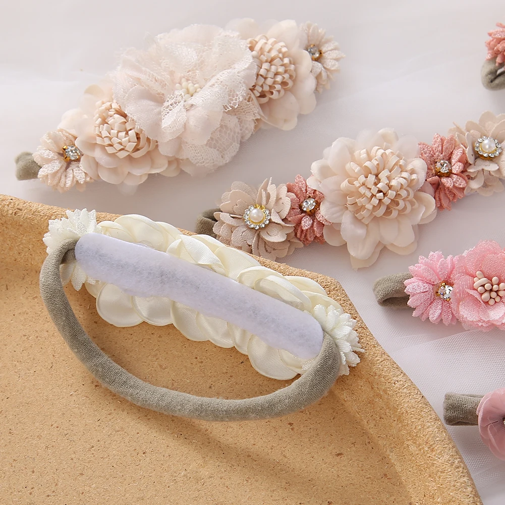 Diadema floral de fantasía para bebé y niña – Tiara suave con brillo - imagen 2