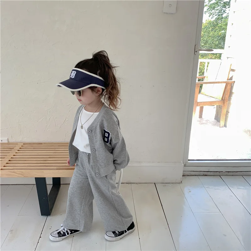 Conjunto deportivo niña blusa manga larga y pantalón cómodo - imagen 3