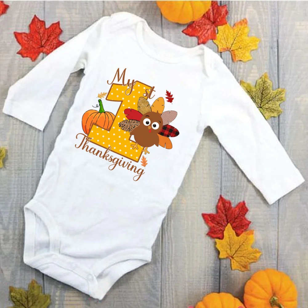 Pelele de bebé con diseño de pavo y hojas de otoño