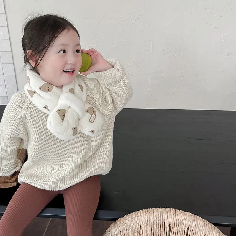 Bufanda infantil con diseño de oso y felpa suave