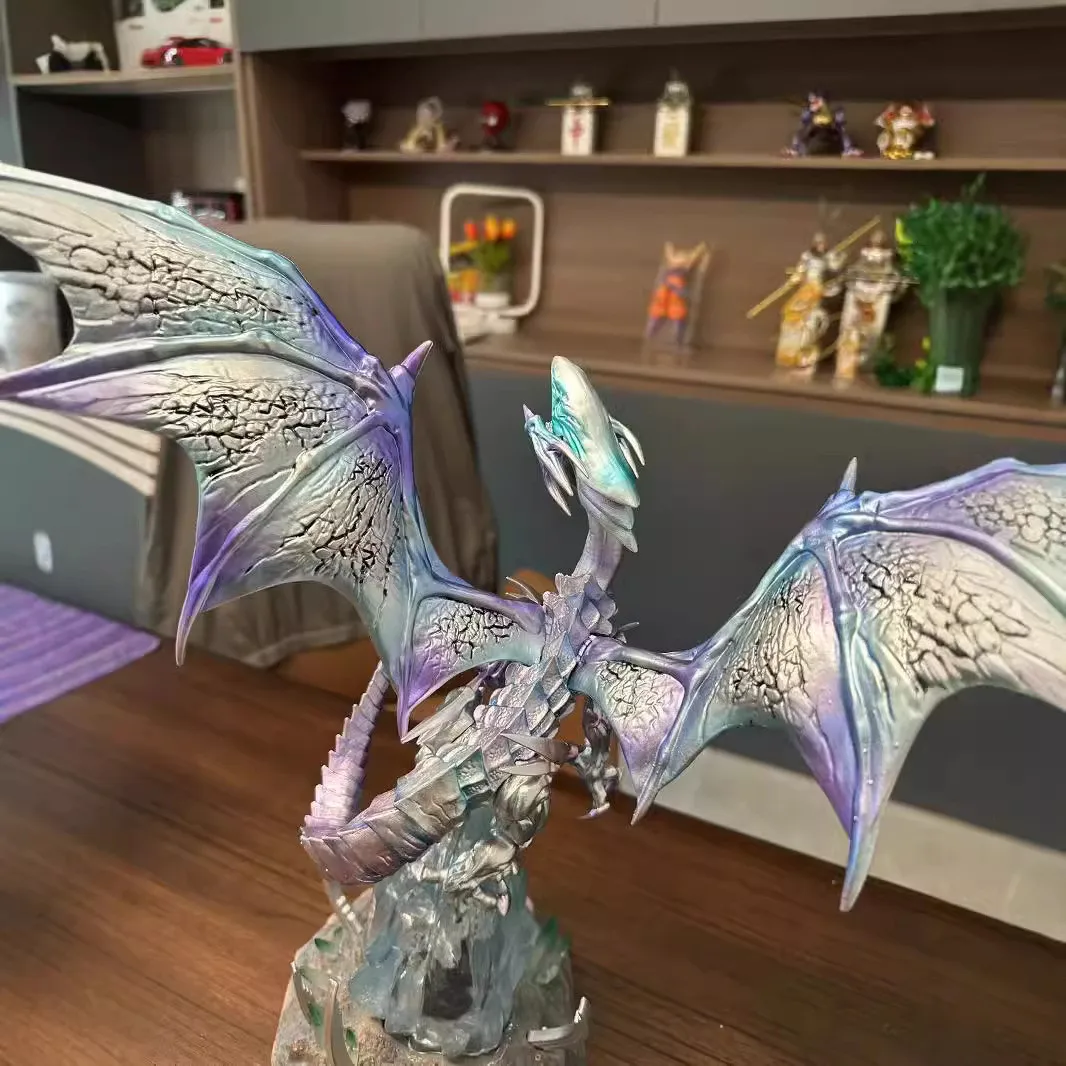Figura Yu-Gi-Oh Blue-Eyes White Dragon con base de PVC - imagen 4