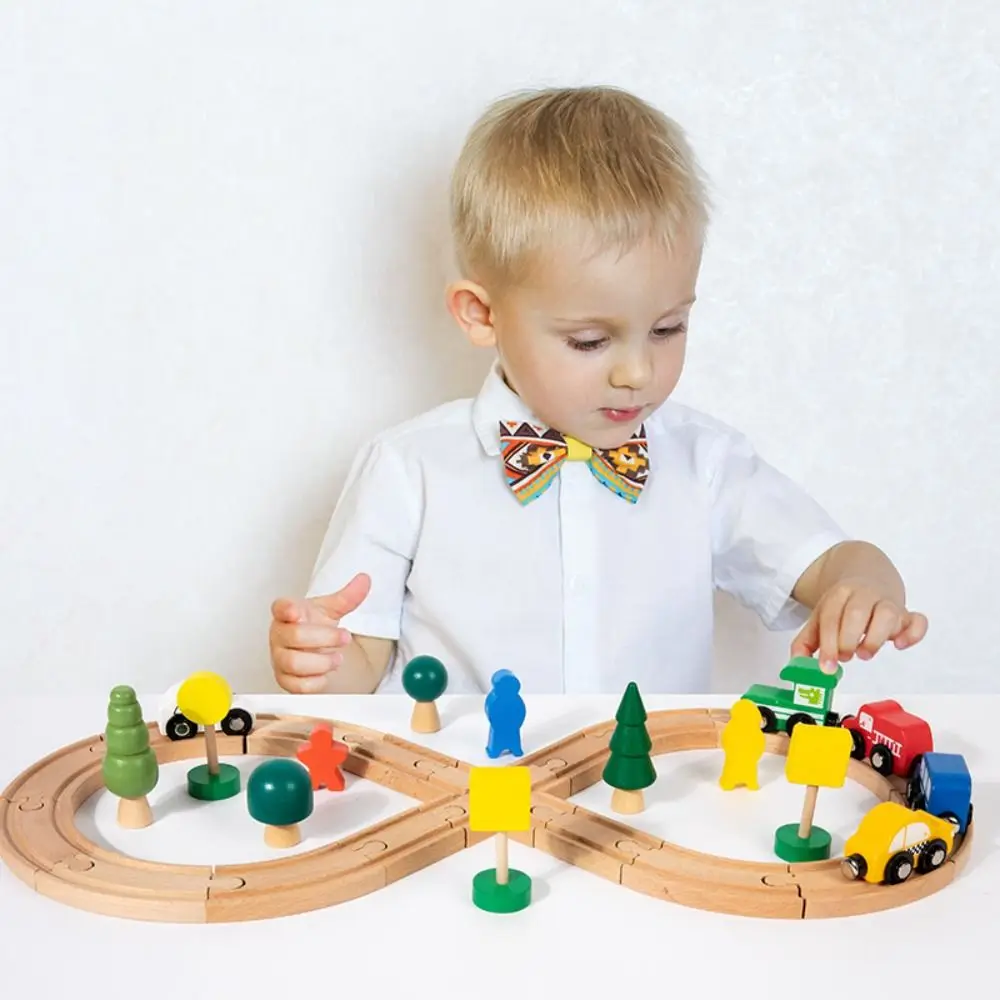 Tren de madera en forma 8 con pista ensamblable para niños educativo - imagen 2