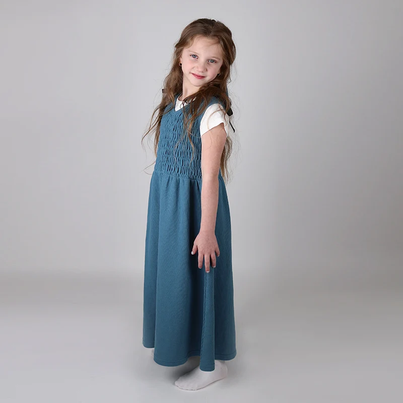 Vestido vaquero negro de verano para niña con cuello redondo