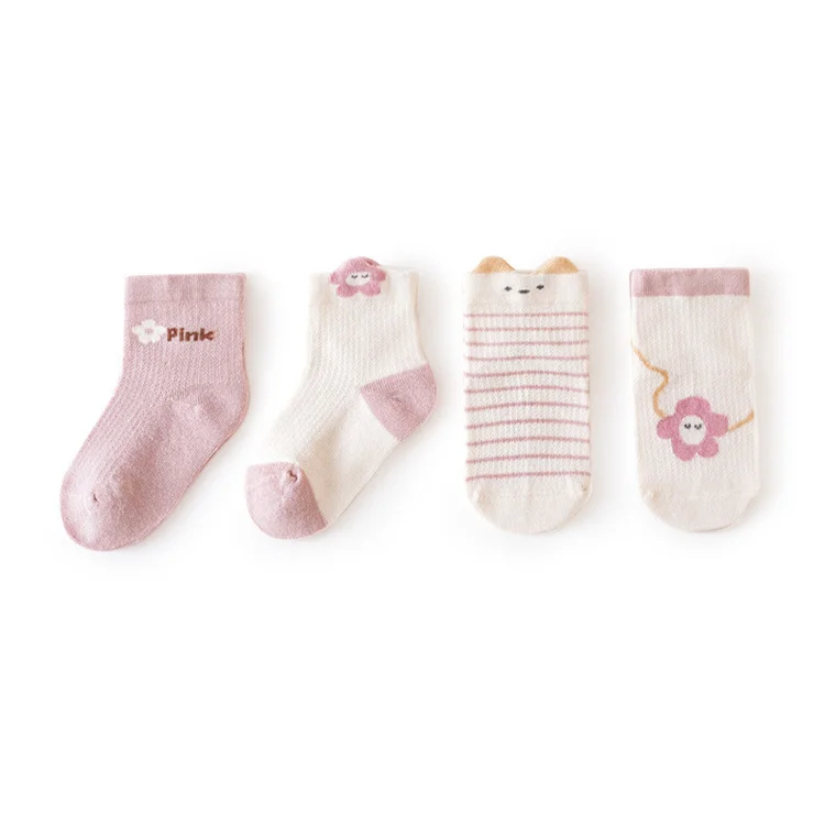 Calcetines infantiles listos para el día a día