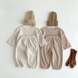 Milangel: conjunto de punto bordado para bebé y niño