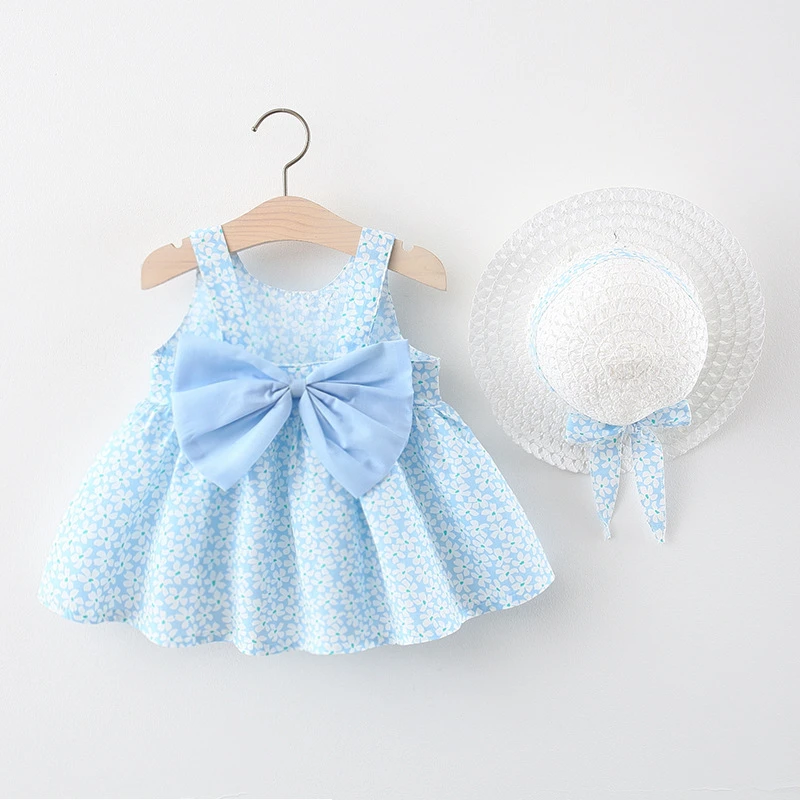 Lazo decorativo frontal en vestido infantil
