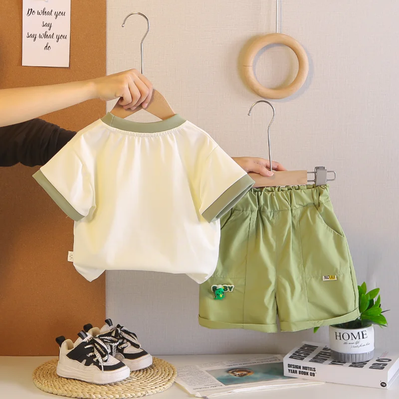 Conjunto de verano para bebé: camiseta de manga corta y shorts - imagen 2