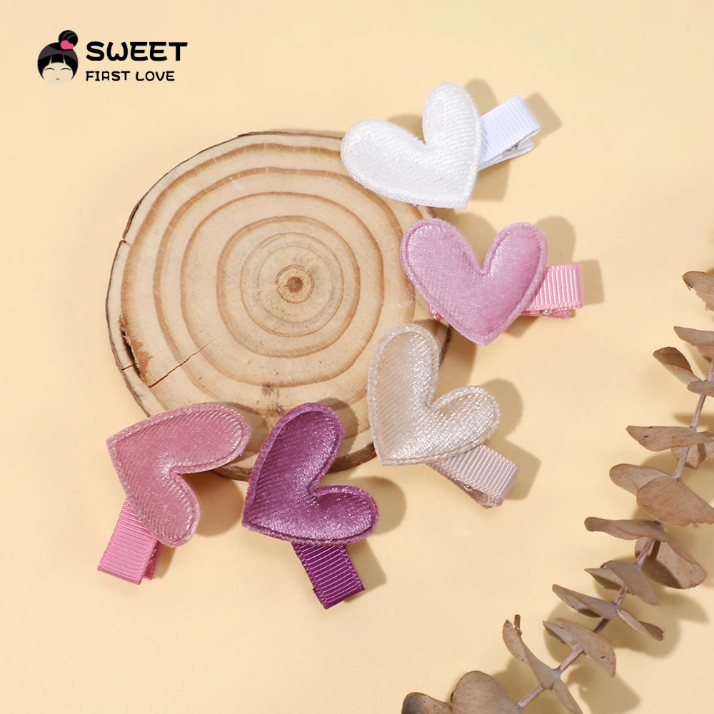 Horquillas de corazón en terciopelo suave para niñas – Hechas a mano - imagen 4