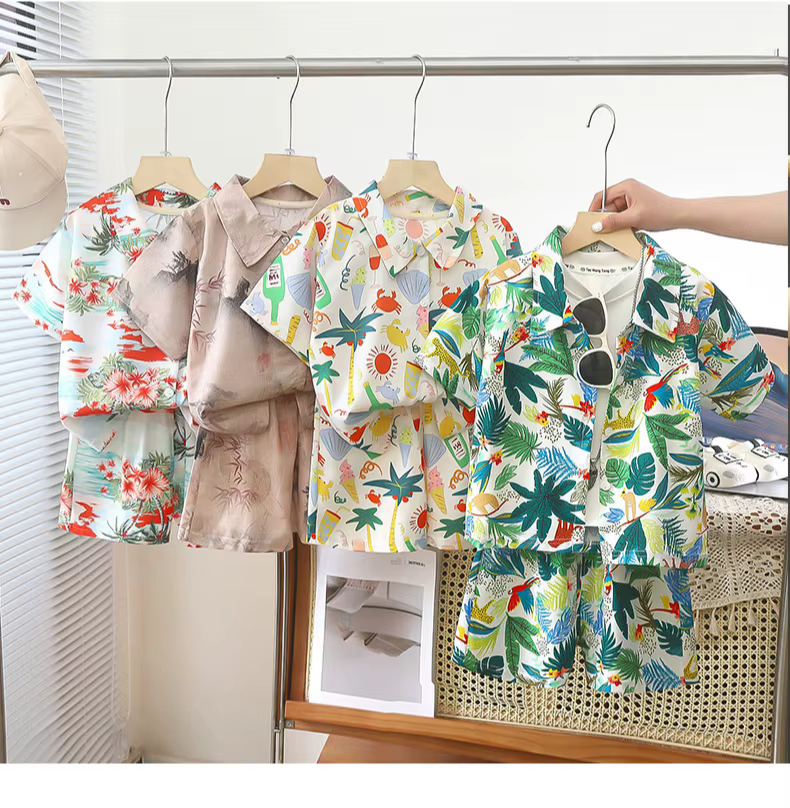 Conjunto Somenie con estampado vacacional