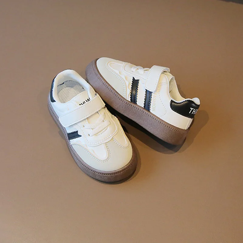 Zapatillas canvas para niño – Ligeras y elegantes estilo retro - imagen 5