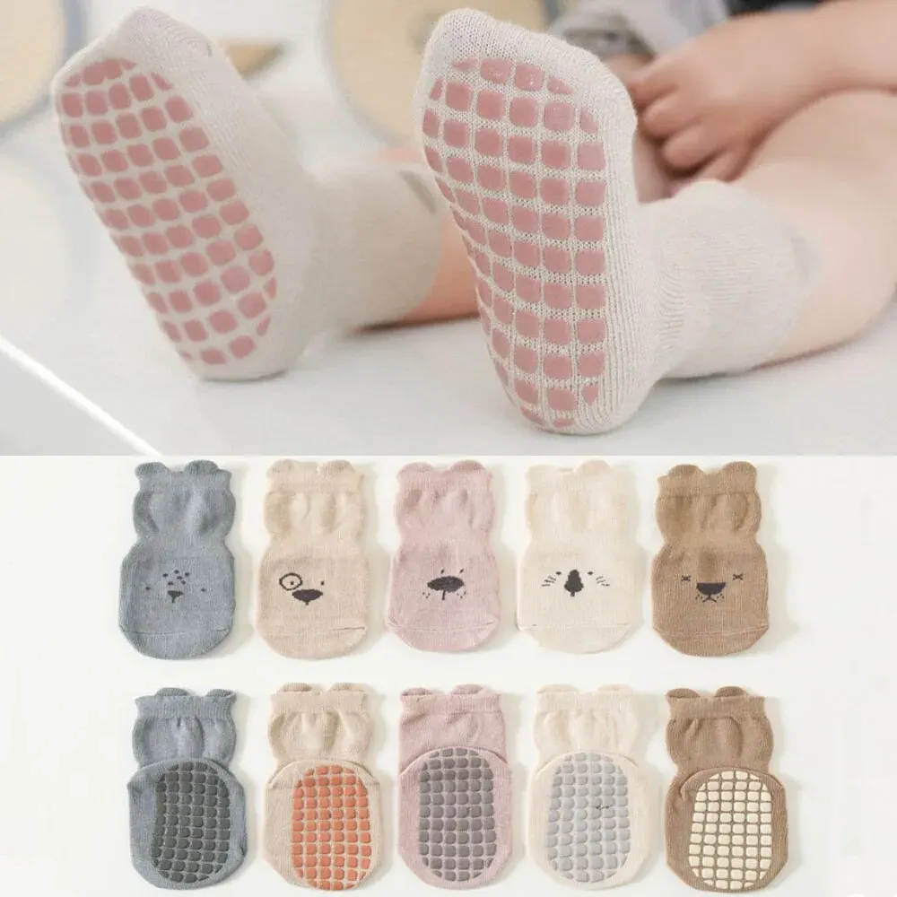 Calcetines antideslizantes de algodón con dibujos animados para bebé – 3 pares - imagen 4