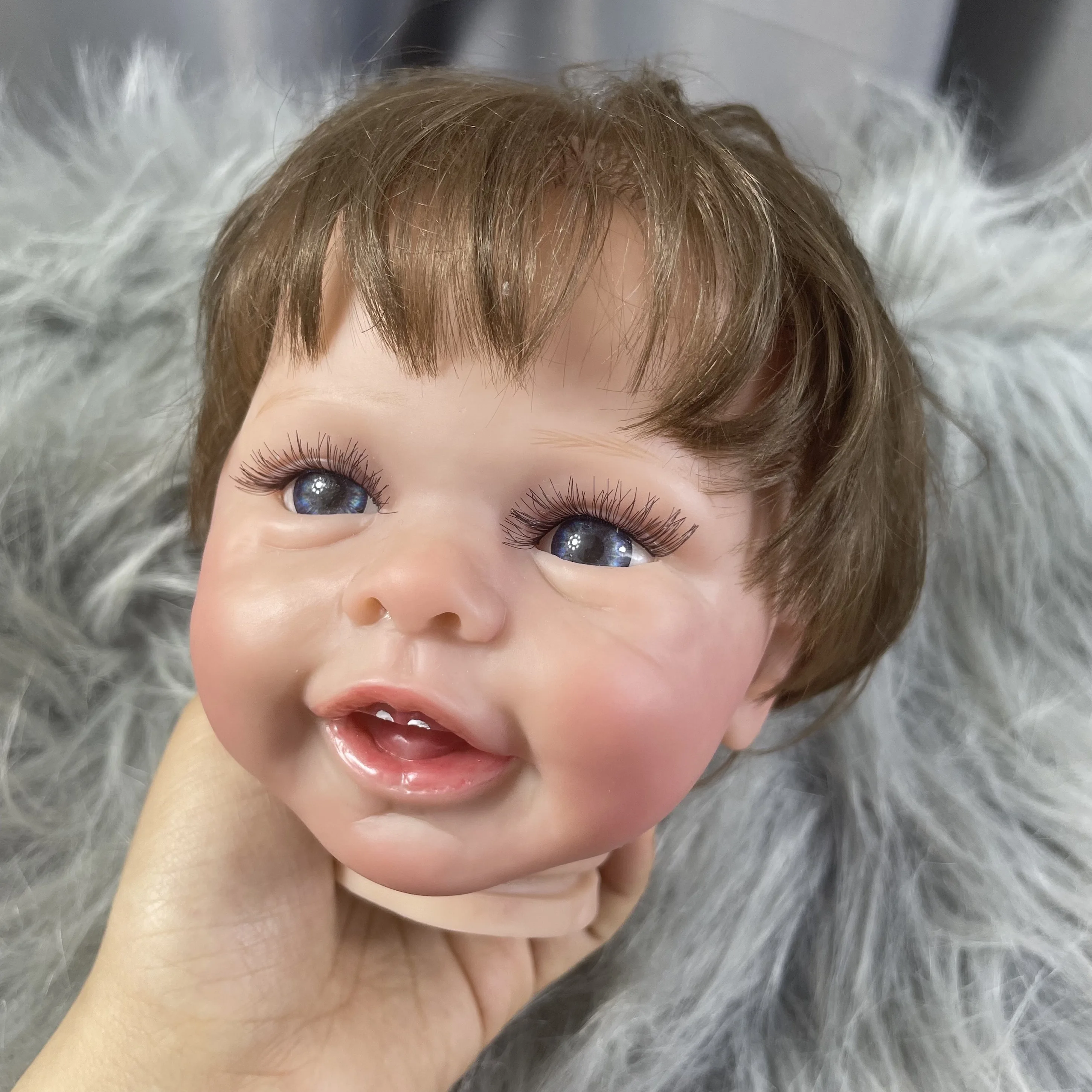 Muñeca Reborn vinilo pelo implantado piel 3D – Venas visibles - imagen 3