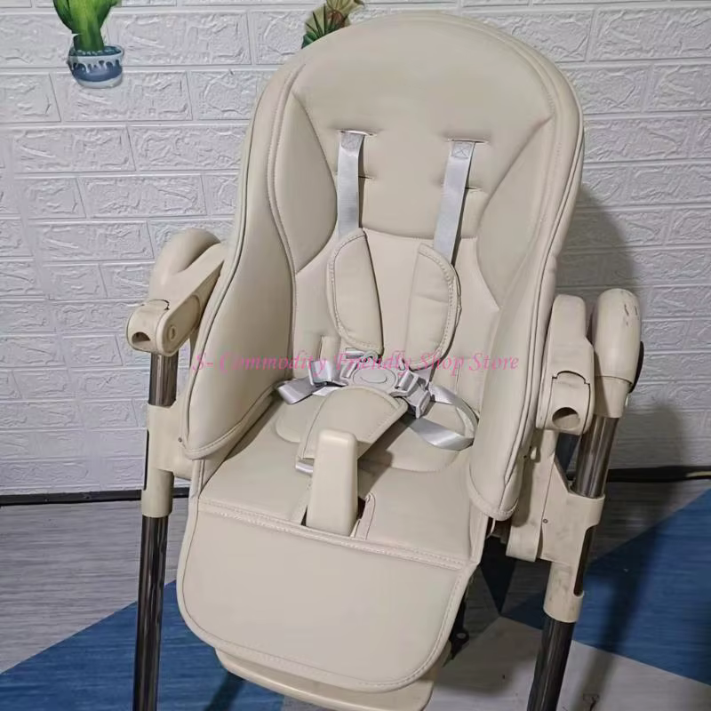Detalle de correas y acolchado PU