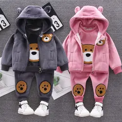 Conjunto infantil de invierno con chaleco y capucha