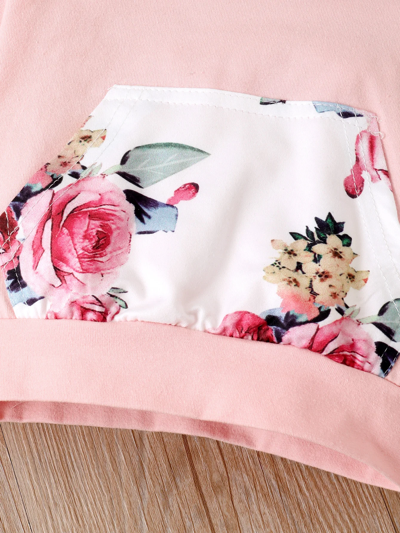 Conjunto floral bebé: top capucha, pantalón y diadema - imagen 5