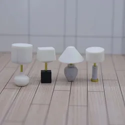 Lámpara para casa de muñecas de escritorio en miniatura artesanal