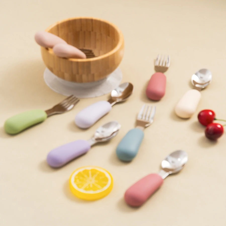 Set de utensilios de entrenamiento con diseño apto para el uso infantil