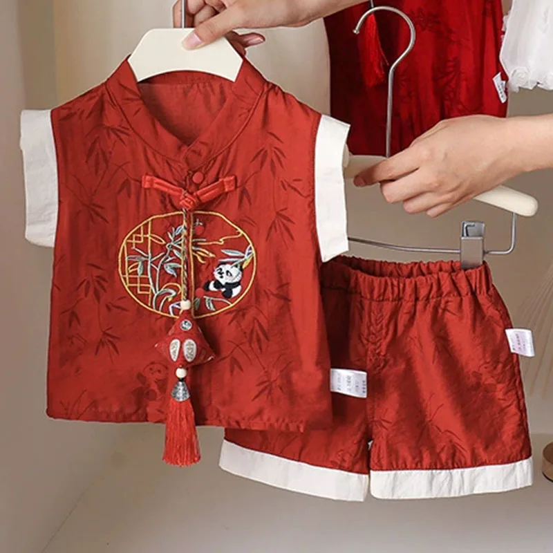 Conjunto de verano bebé con camiseta sin mangas y shorts panda