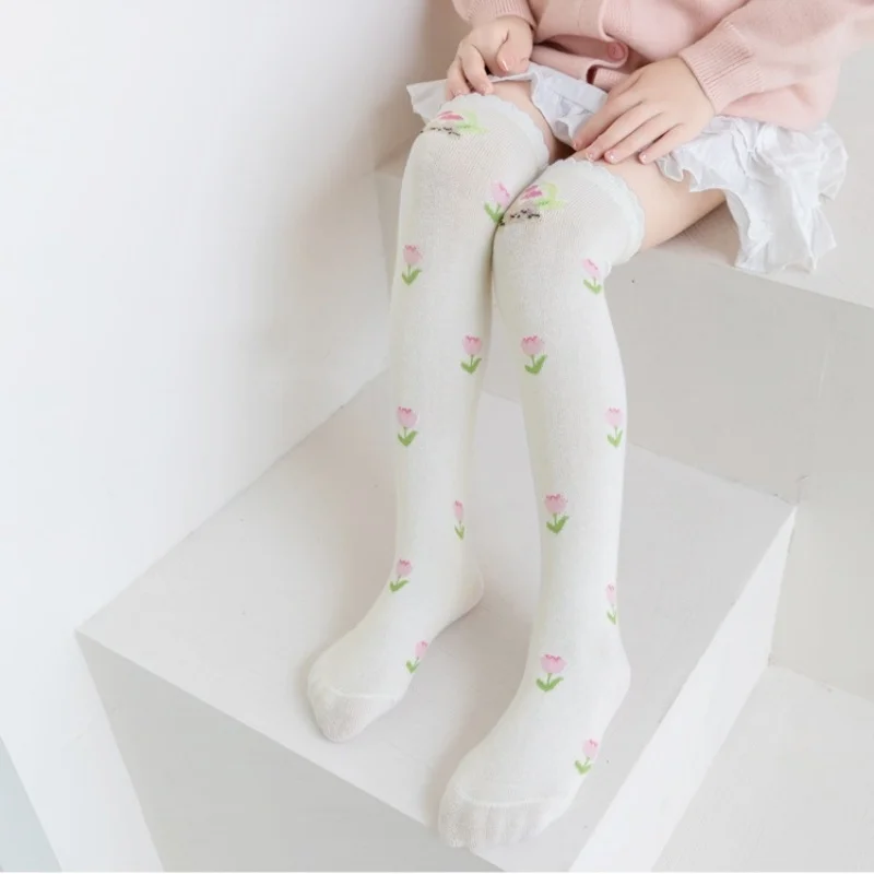 Calcetines largos de algodón para niñas con estampado floral estilo princesa - imagen 3