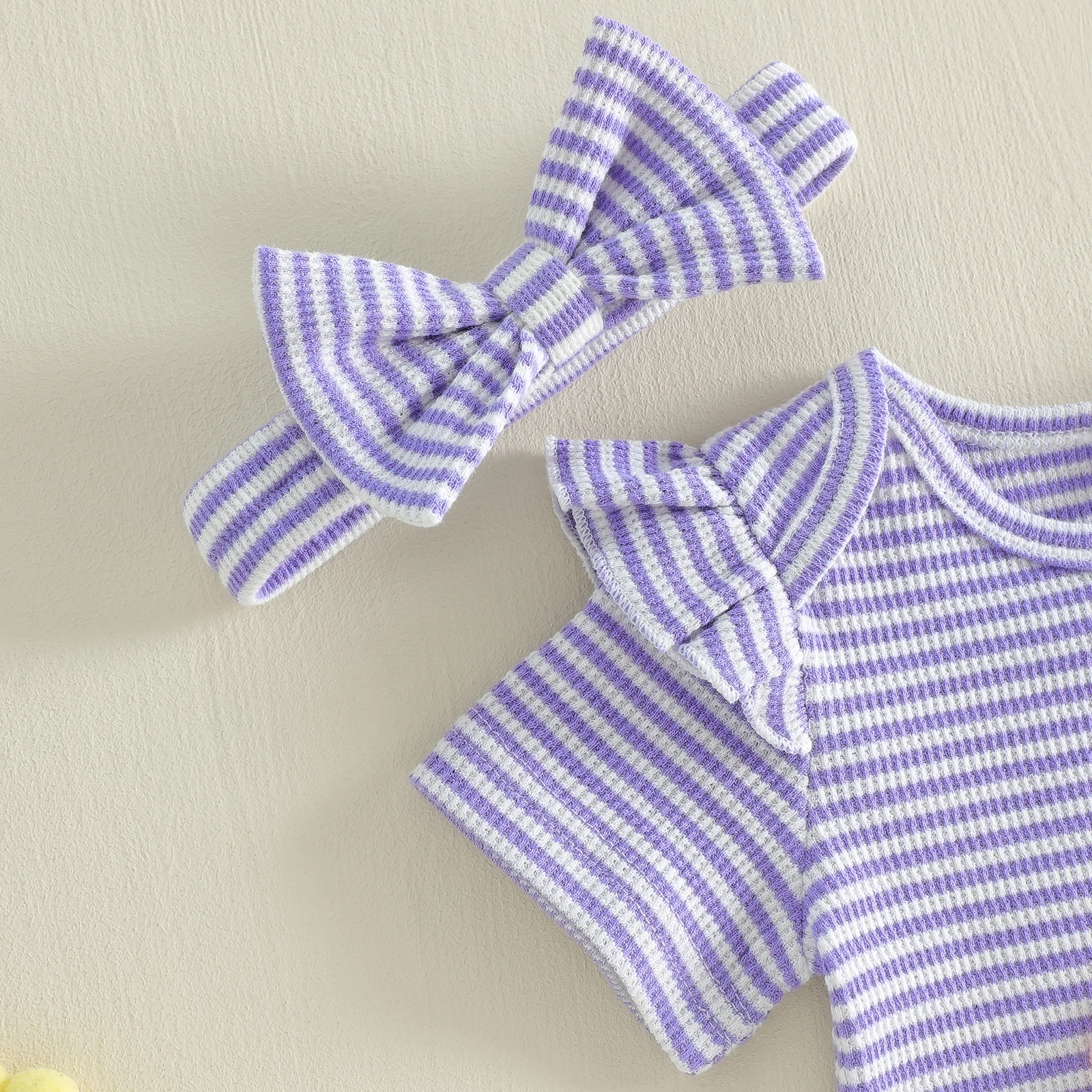 Conjunto de verano para niña con rayas y flores de ganchillo - imagen 5