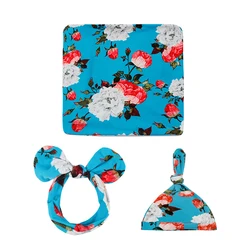 Conjunto recién nacido de manta suave con gorro, banda y batita