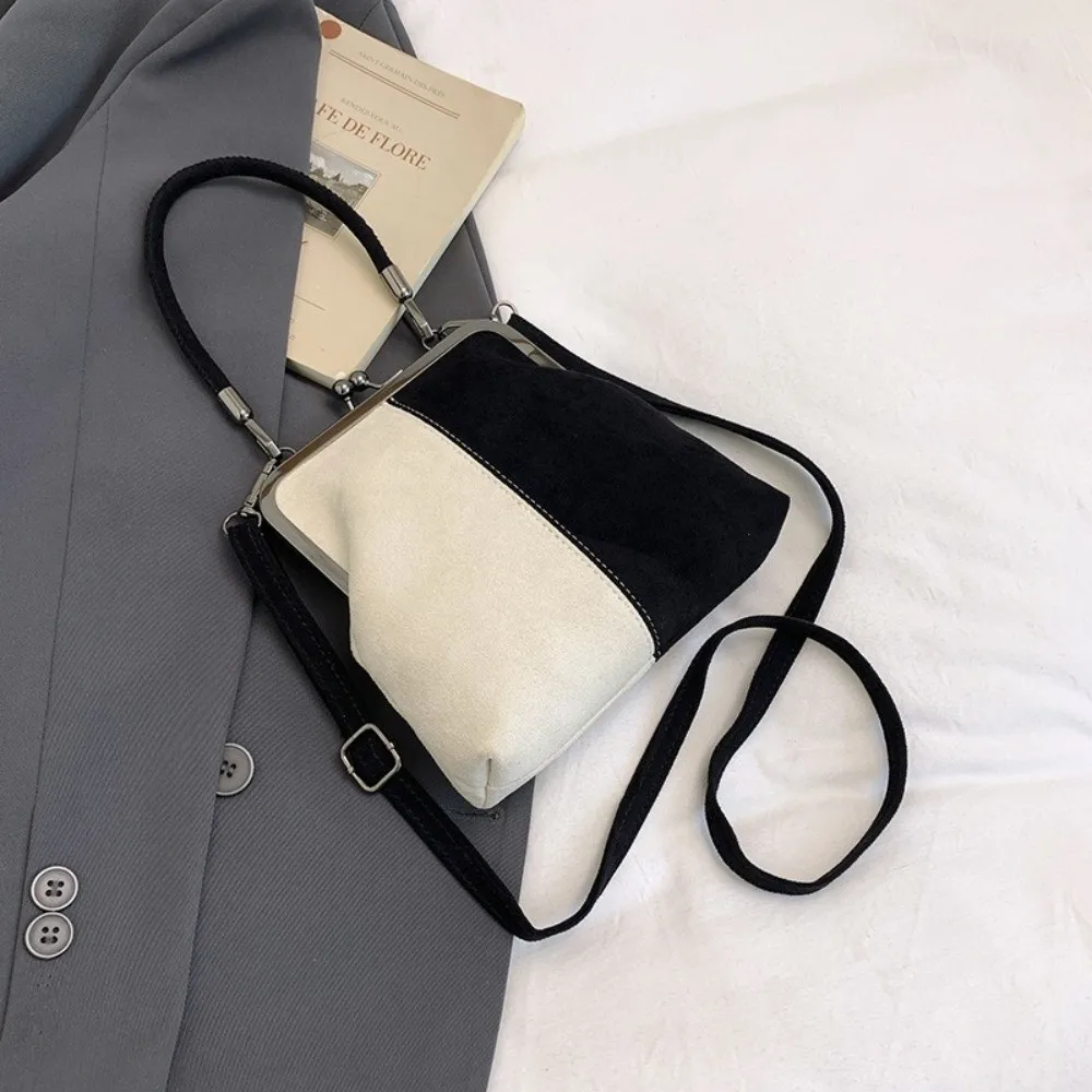 Bolso cruzado en uso