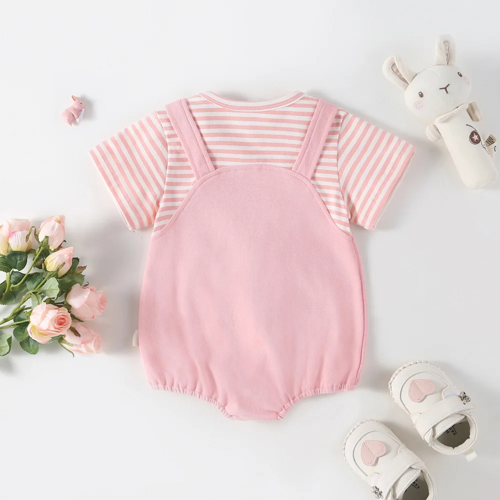 Mono infantil con estampado infantil veraniego