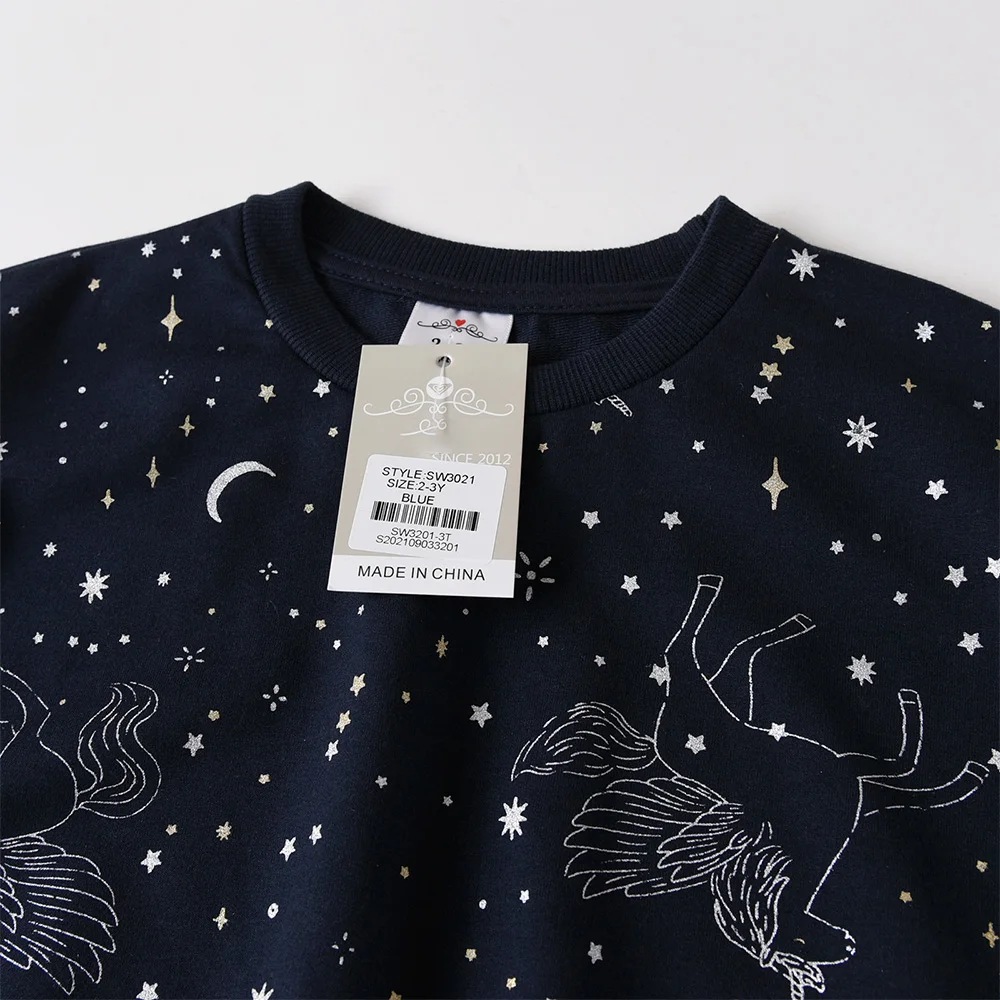 Color y diseño de la camiseta DXTON