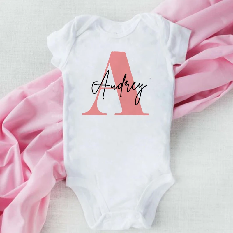 Mono de bebé de algodón con nombre para recién nacida – Regalo - imagen 3